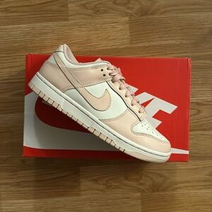 NIKE WOMEN’S DUNK LOW